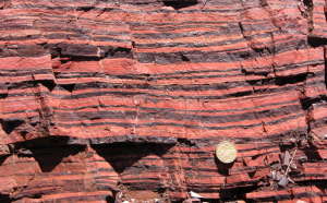 Figure 2: Banded iron formation, 2.9 billion years old (http://www.scienceillustrated.com.au)